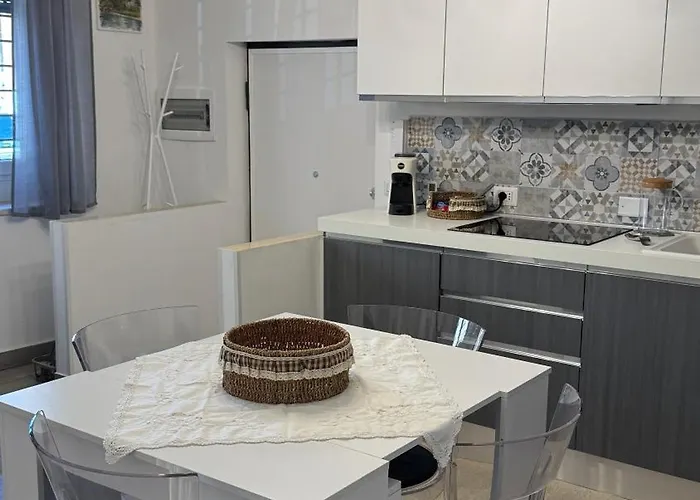 Angoletto Di Mirtilla דירה